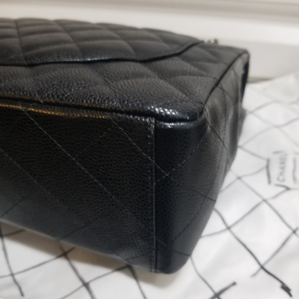 Chanel Clasic Caviar  double flap maxi purse - Picture 14 of 16